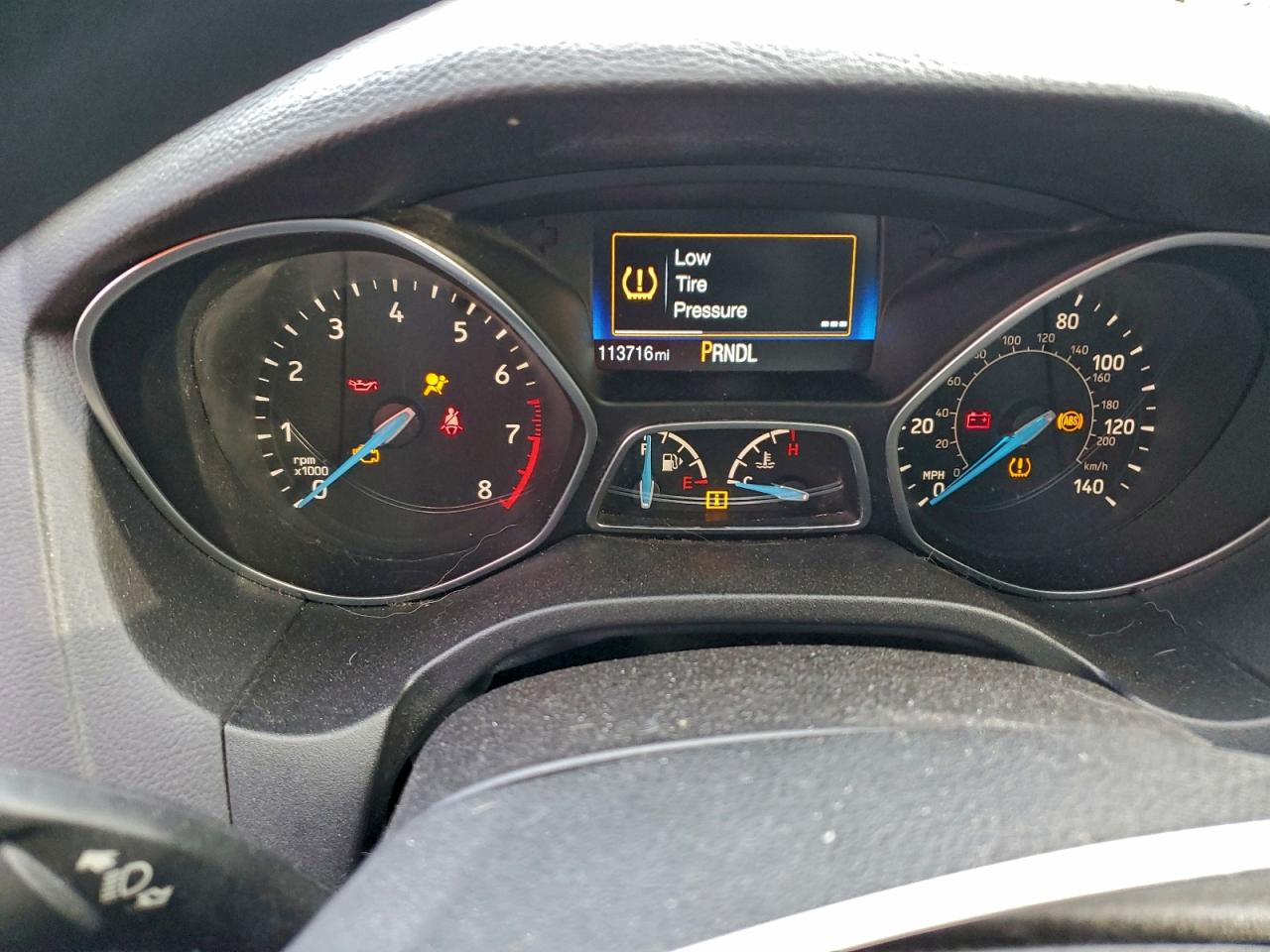 2015 FORD FOCUS SE photo 9