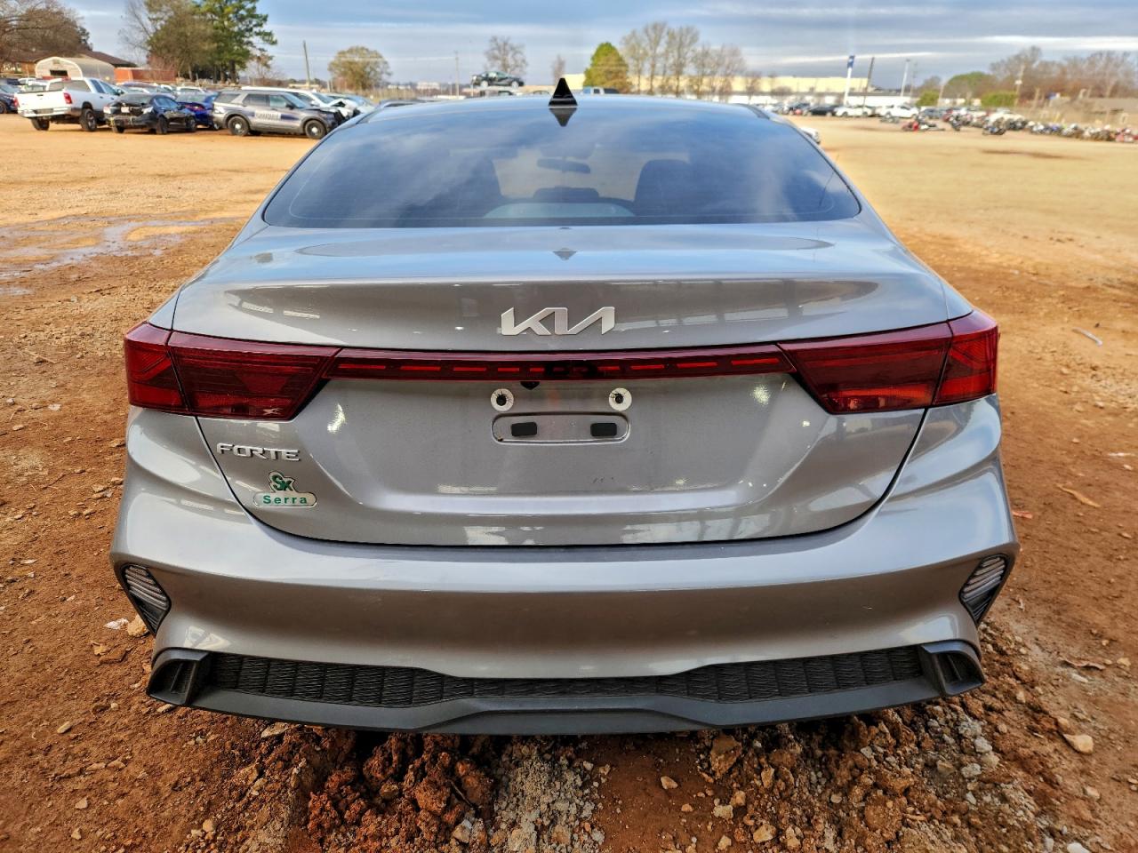 2024 KIA FORTE LX photo 6