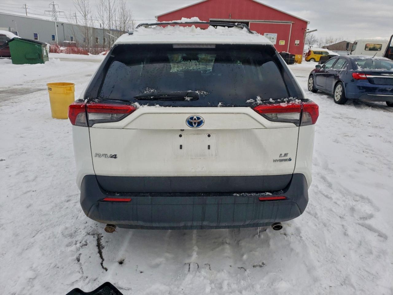 2024 TOYOTA RAV4 LE photo 6