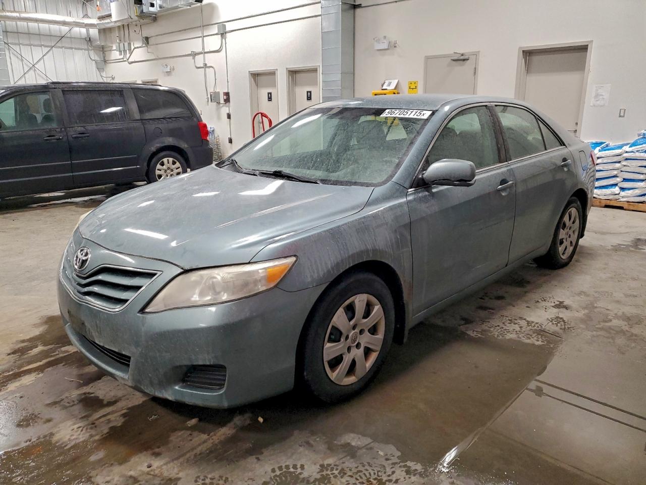 2010 TOYOTA CAMRY