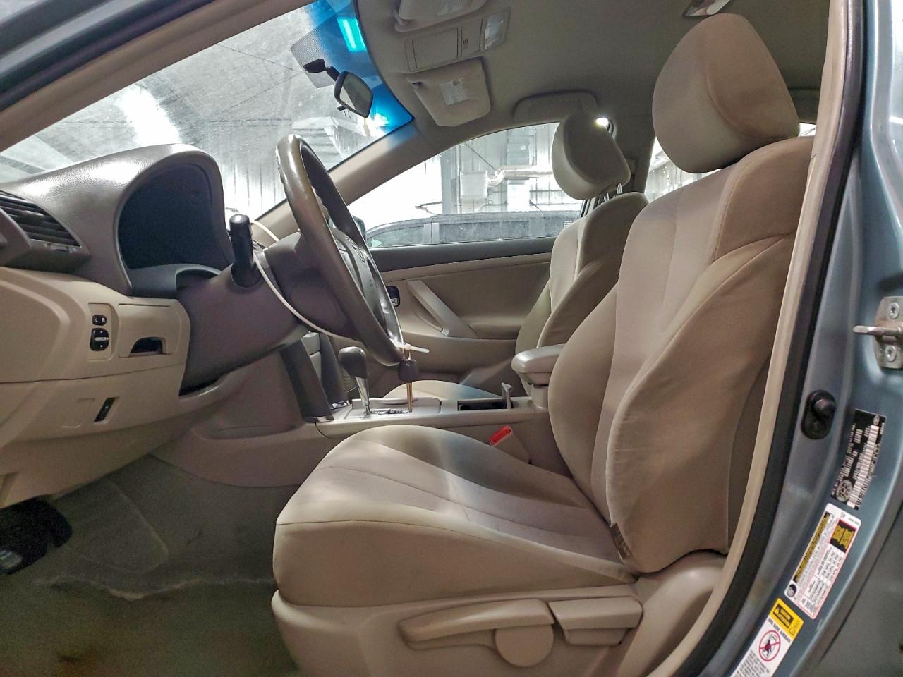 2010 TOYOTA CAMRY BASE photo 7