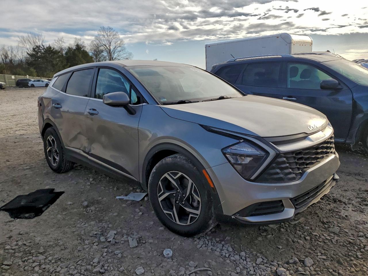 2023 KIA SPORTAGE LX photo 4