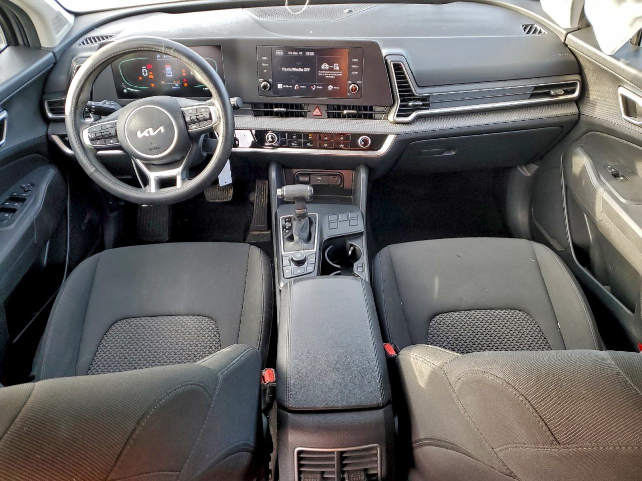 2023 KIA SPORTAGE LX photo 8