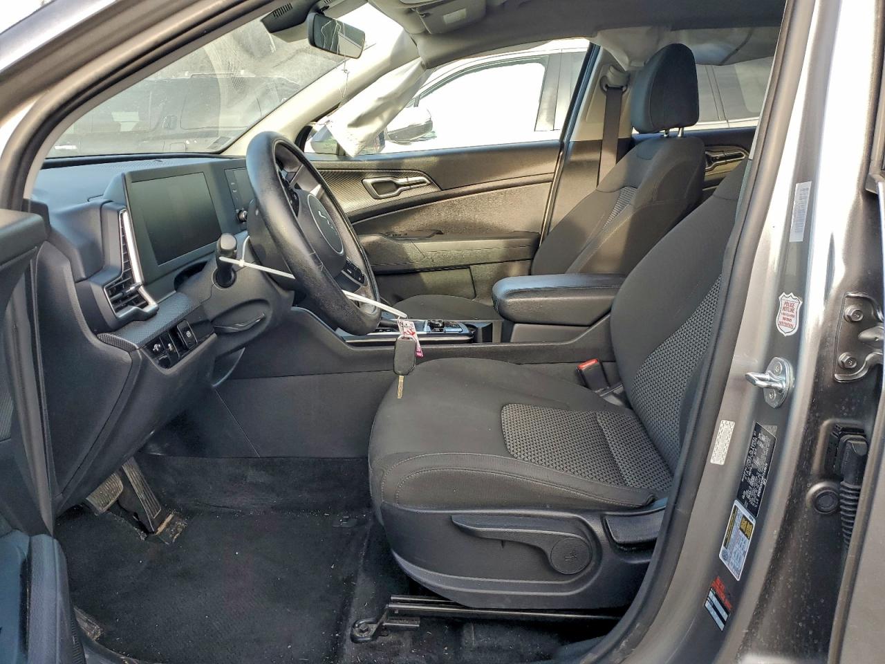 2023 KIA SPORTAGE LX photo 7