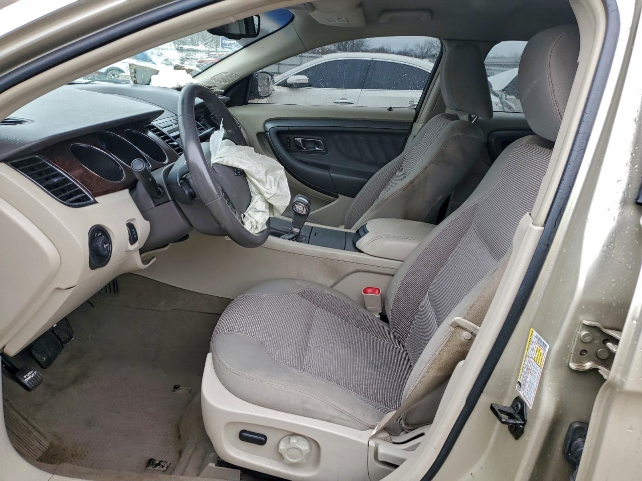 2010 FORD TAURUS SEL photo 7