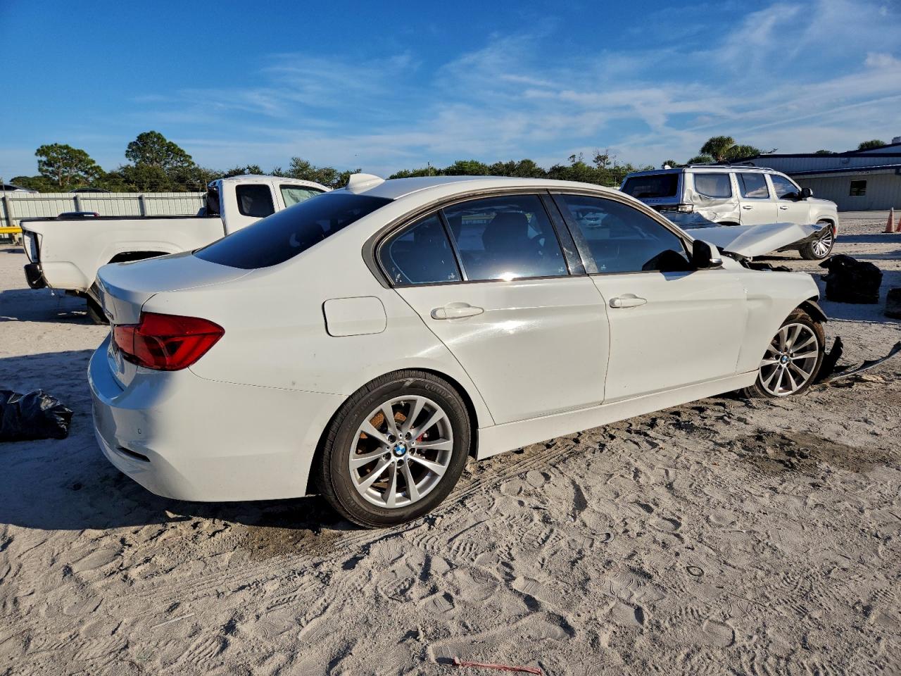 2017 BMW 320 I photo 3