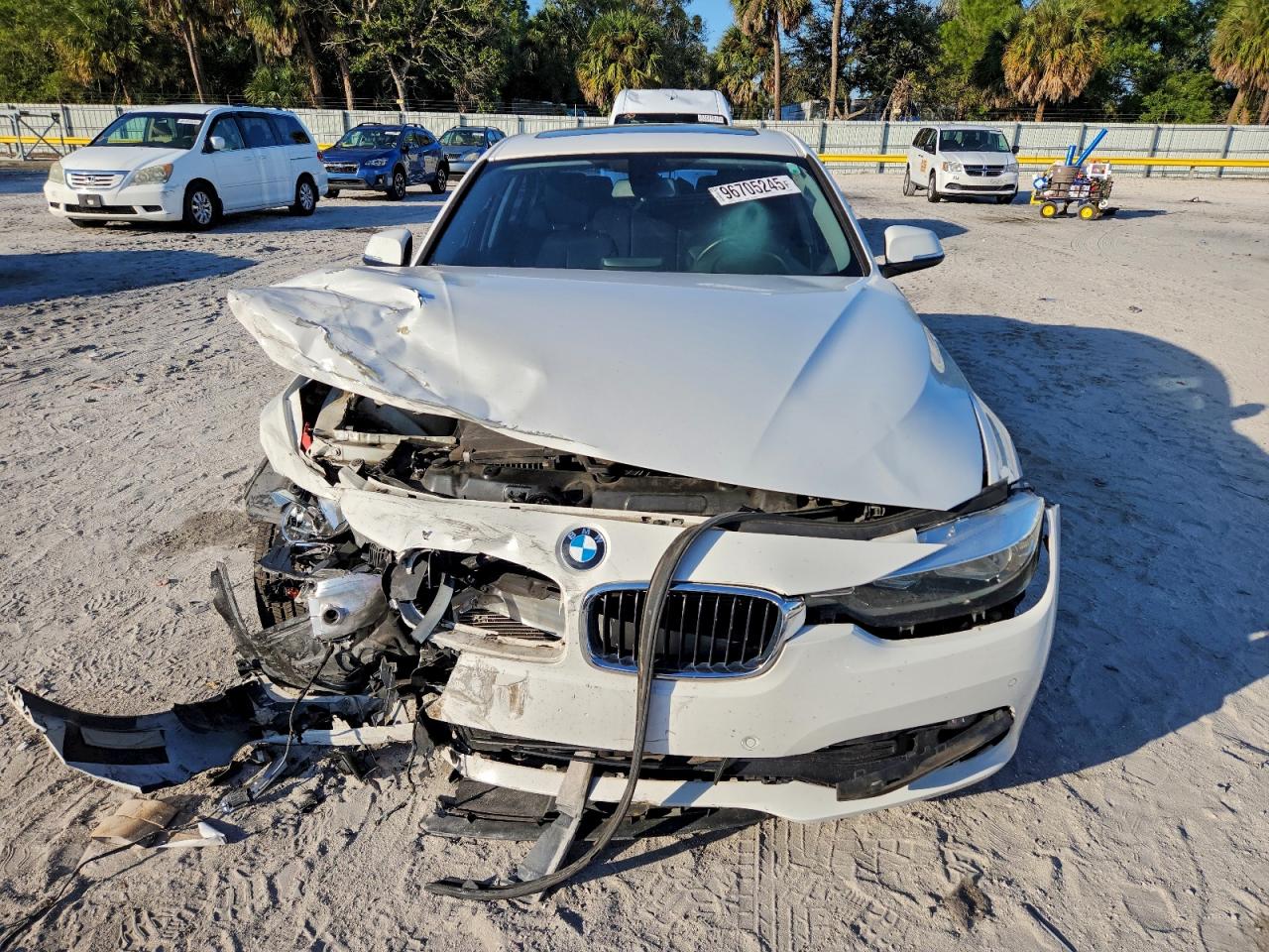 2017 BMW 320 I photo 5