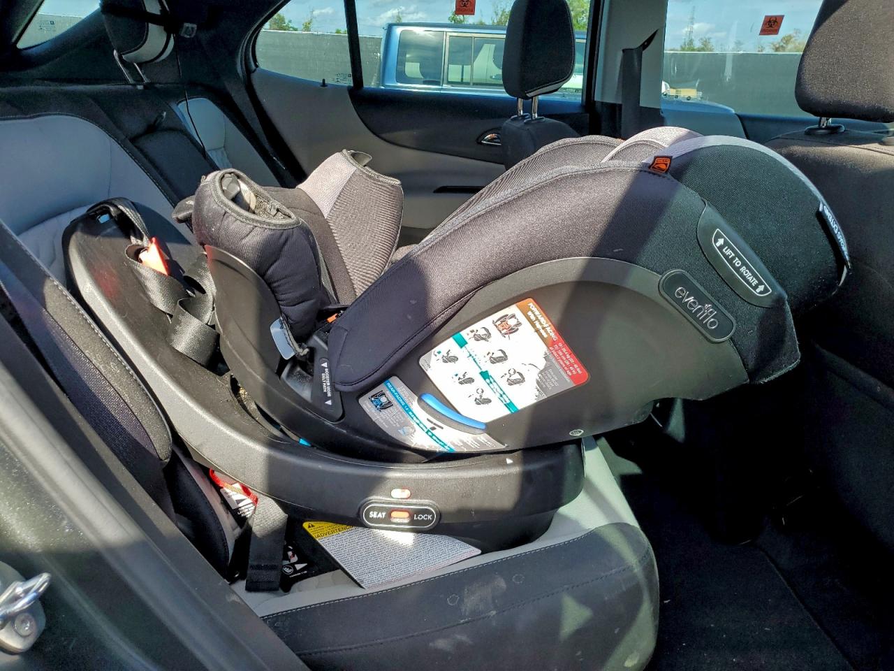 2019 CHEVROLET EQUINOX LS photo 11
