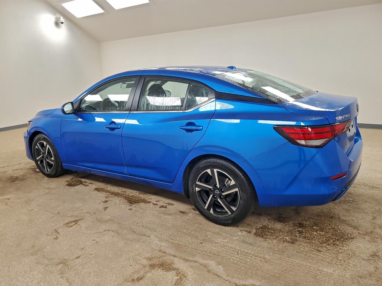 2025 NISSAN SENTRA SV photo 2