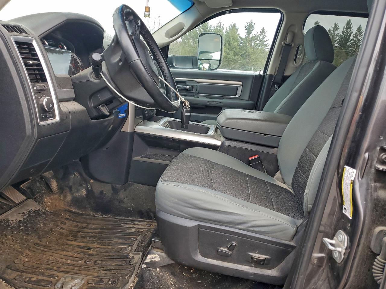 2018 RAM 2500 SLT photo 7