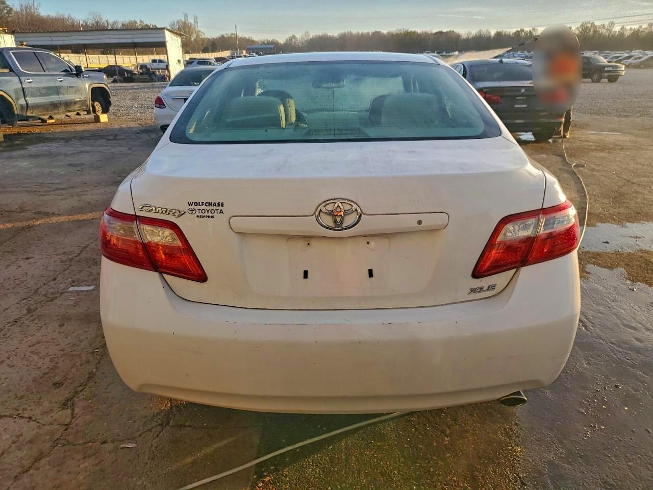 2009 TOYOTA CAMRY XLE photo 6