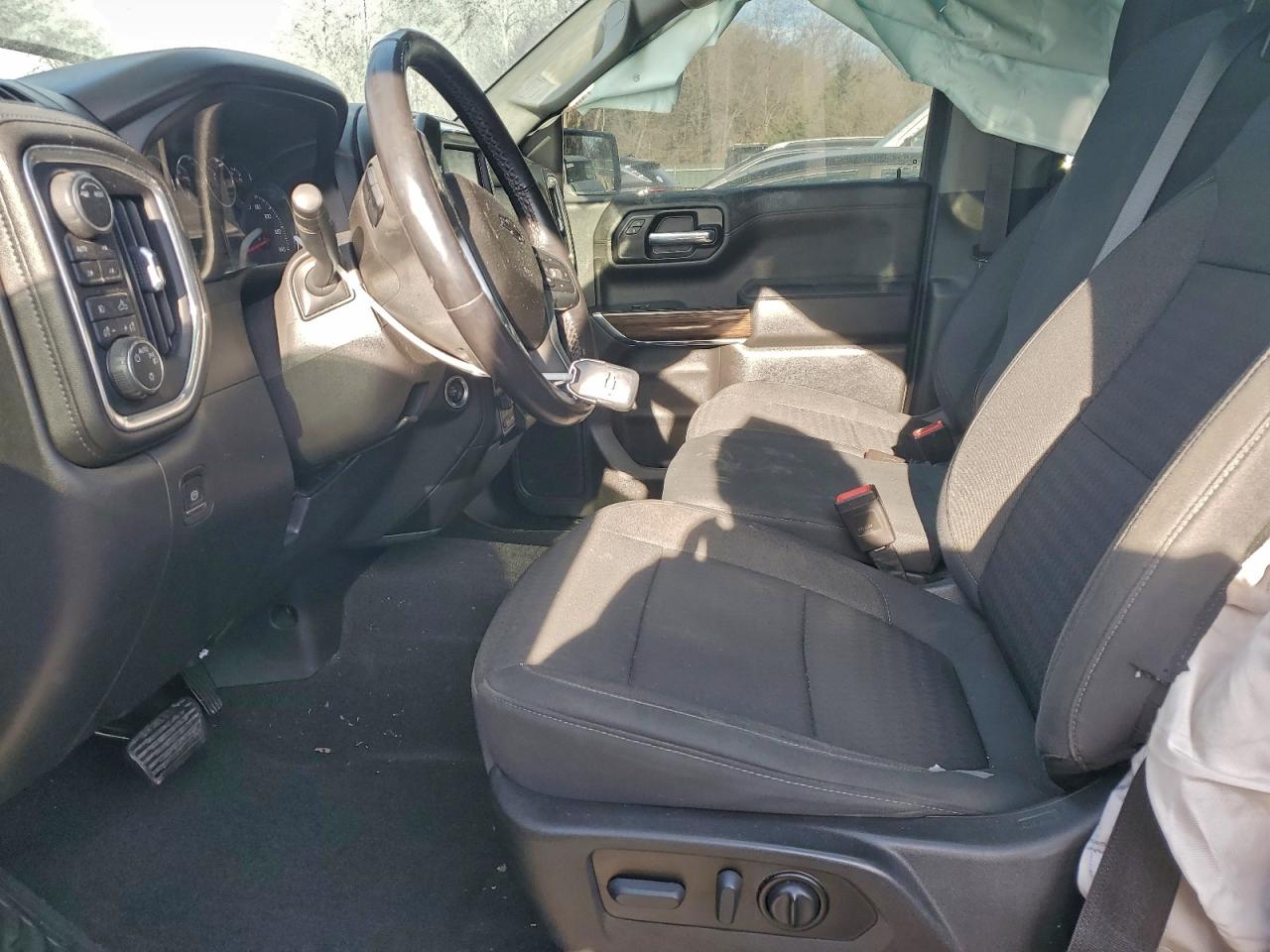 2021 CHEVROLET SILVERADO K1500 RST photo 7