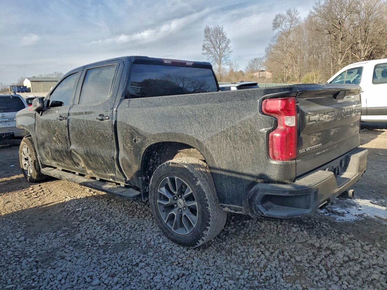 2021 CHEVROLET SILVERADO K1500 RST photo 2
