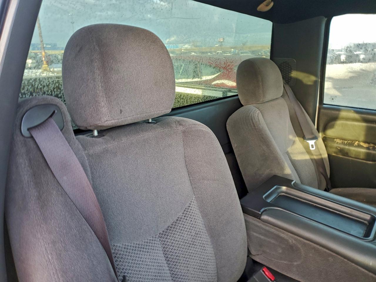 2006 CHEVROLET SILVERADO C1500 photo 10