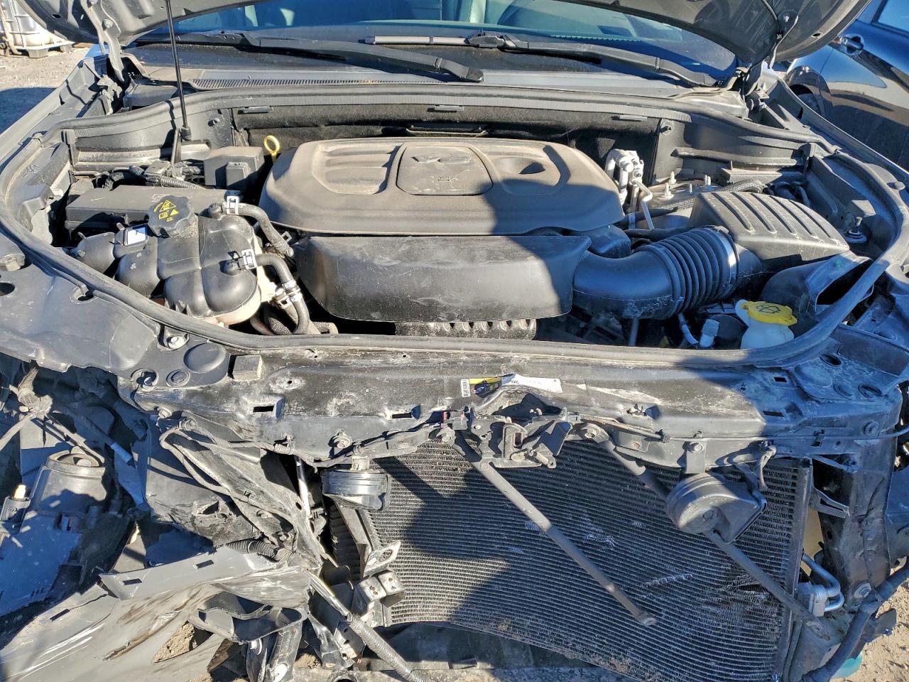 2019 JEEP GRAND CHEROKEE LAREDO photo 12