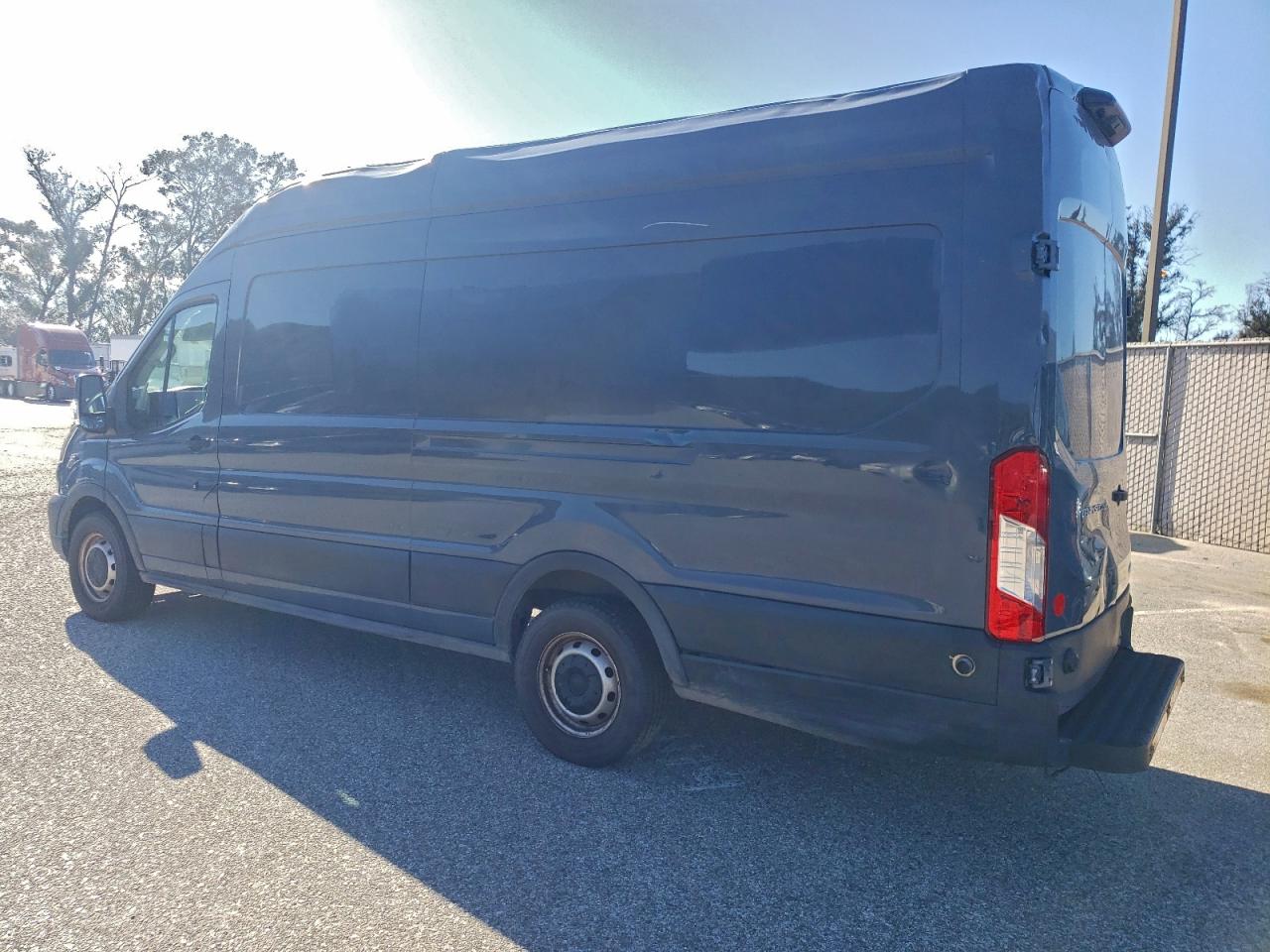 2020 FORD TRANSIT T-250 photo 2