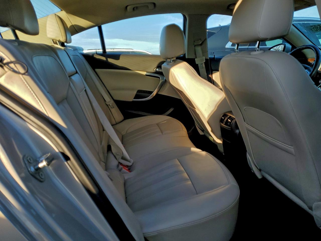2011 BUICK REGAL CXL photo 10