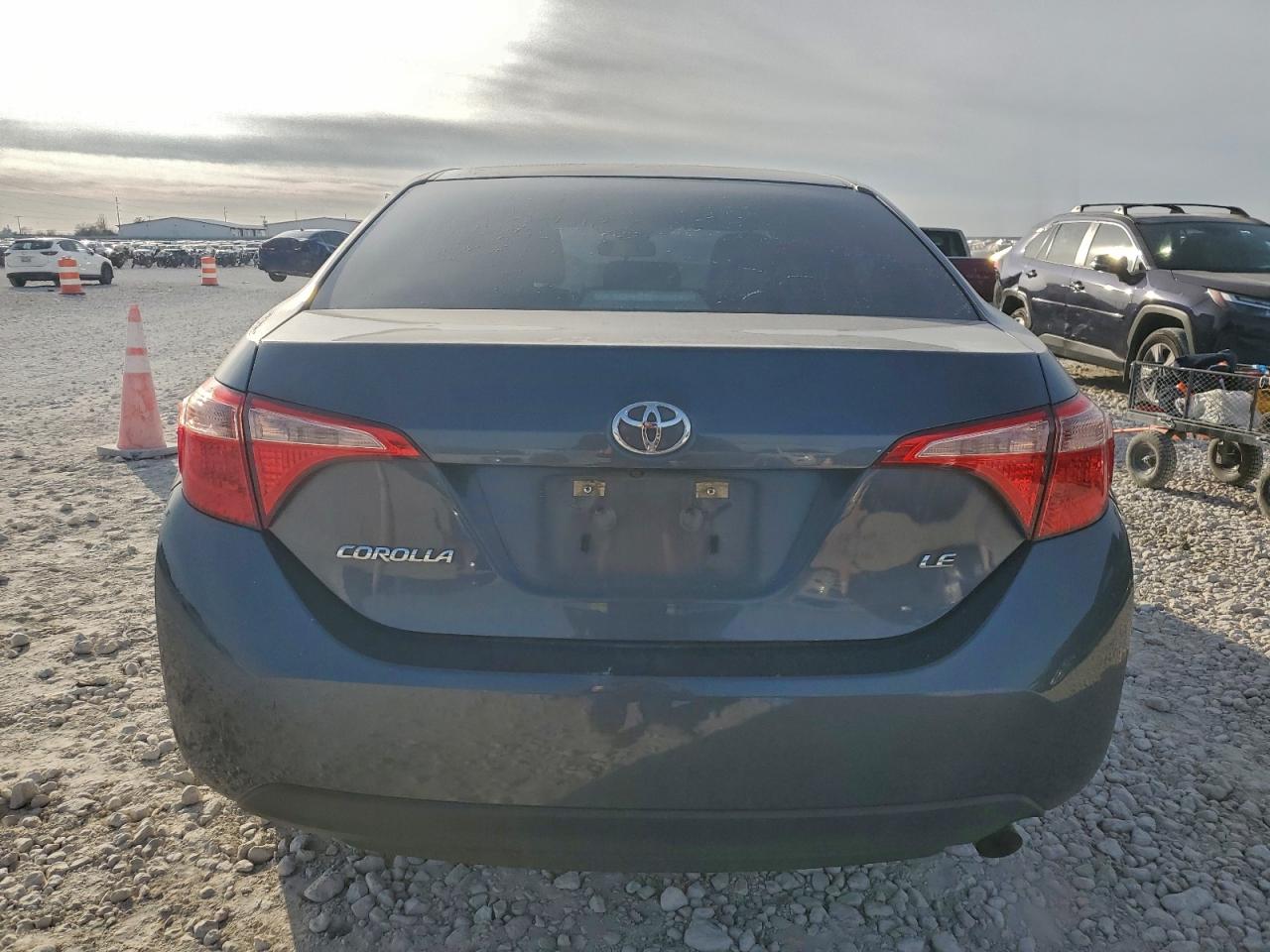 2017 TOYOTA COROLLA L photo 6