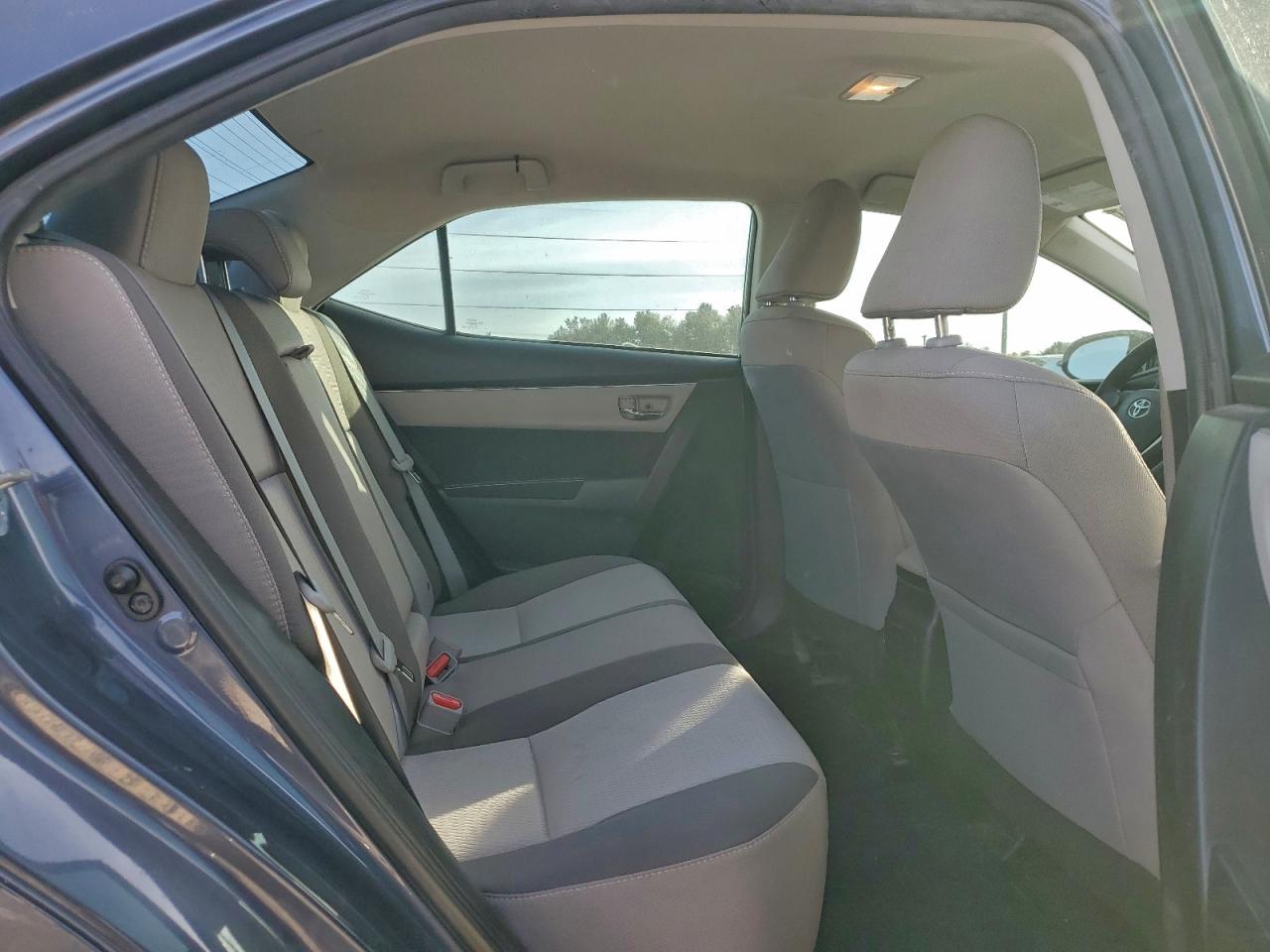 2017 TOYOTA COROLLA L photo 10