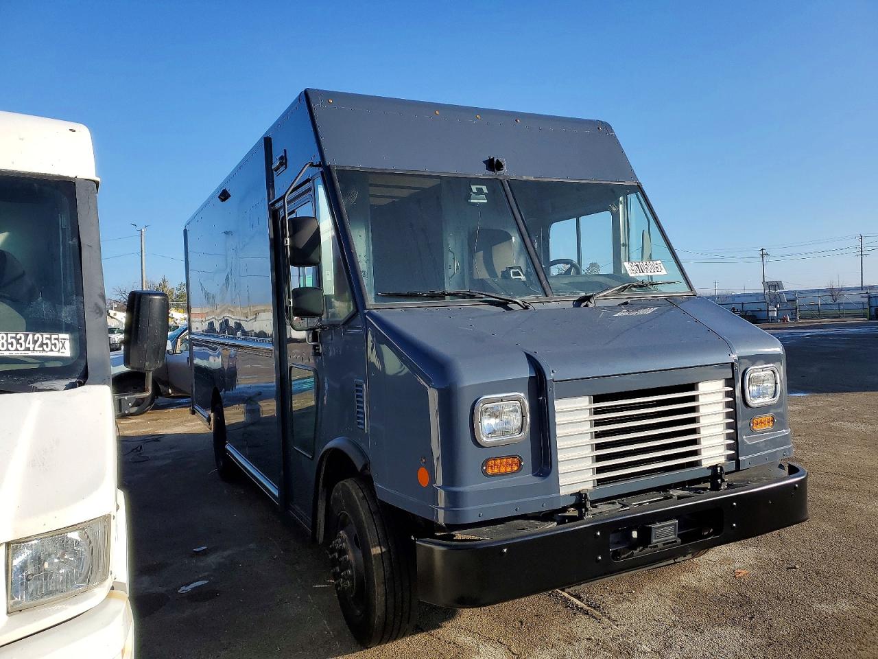 2020 FORD F59 photo 4