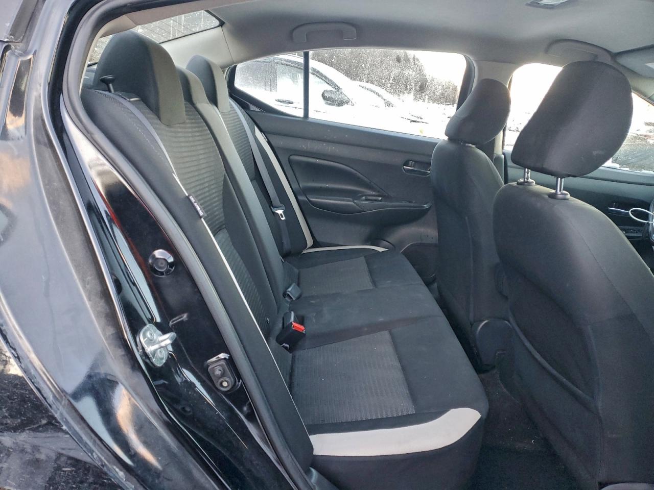 2020 NISSAN VERSA SV photo 19