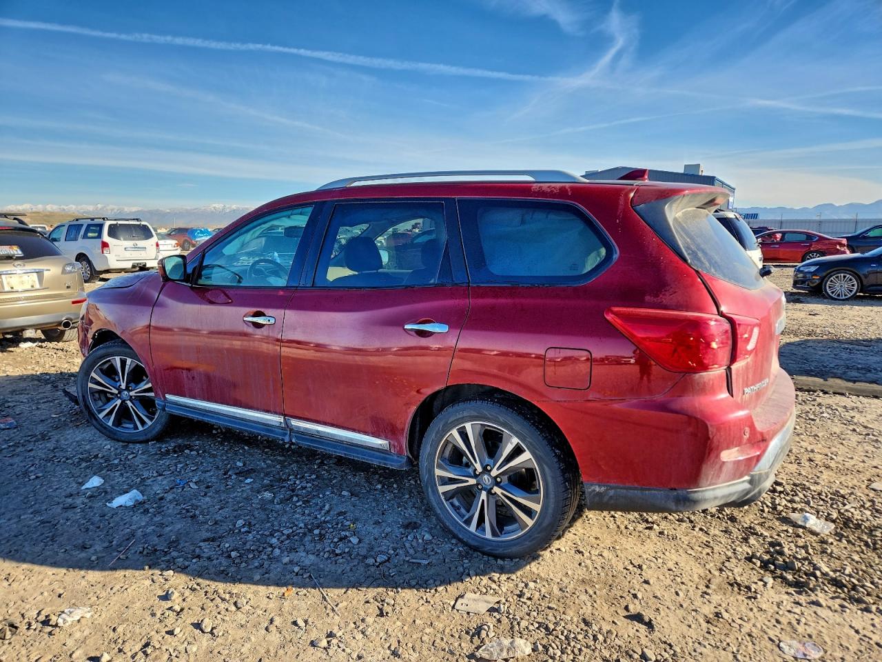 2020 NISSAN PATHFINDER PLATINUM photo 2