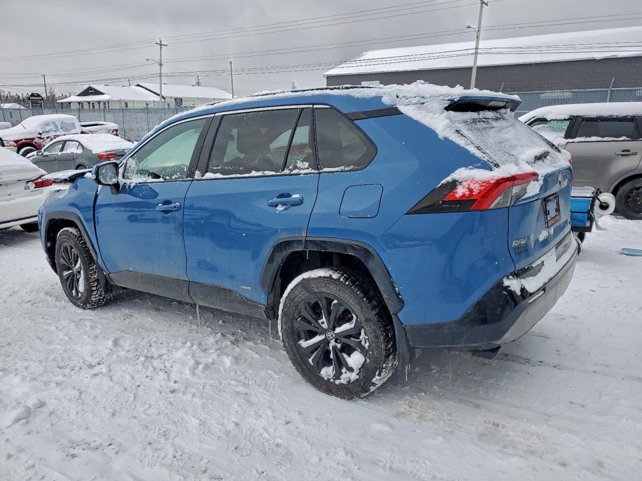 2022 TOYOTA RAV4 SE photo 2