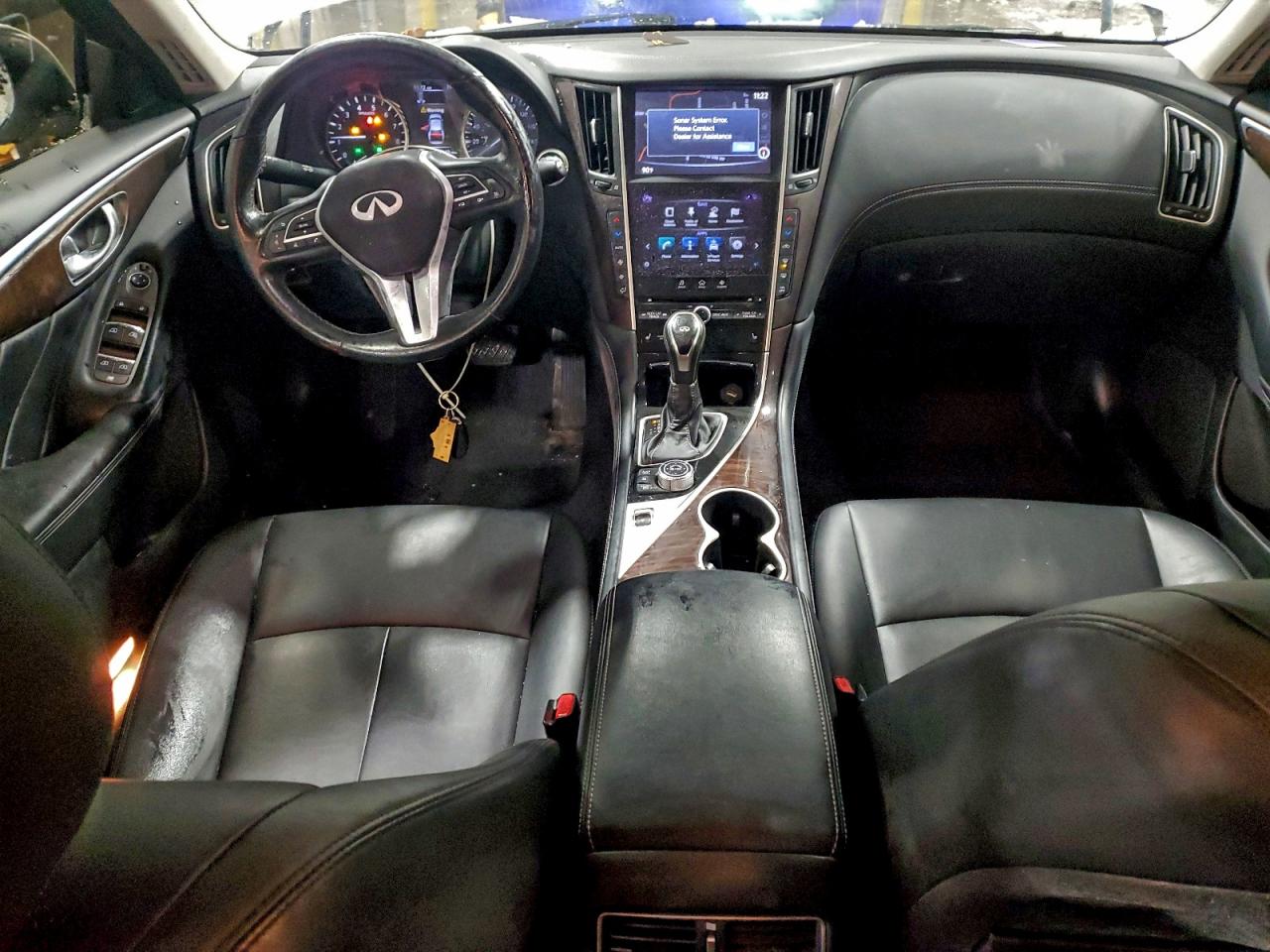 2018 INFINITI Q50 LUXE photo 8
