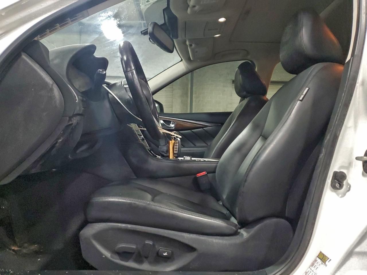 2018 INFINITI Q50 LUXE photo 7