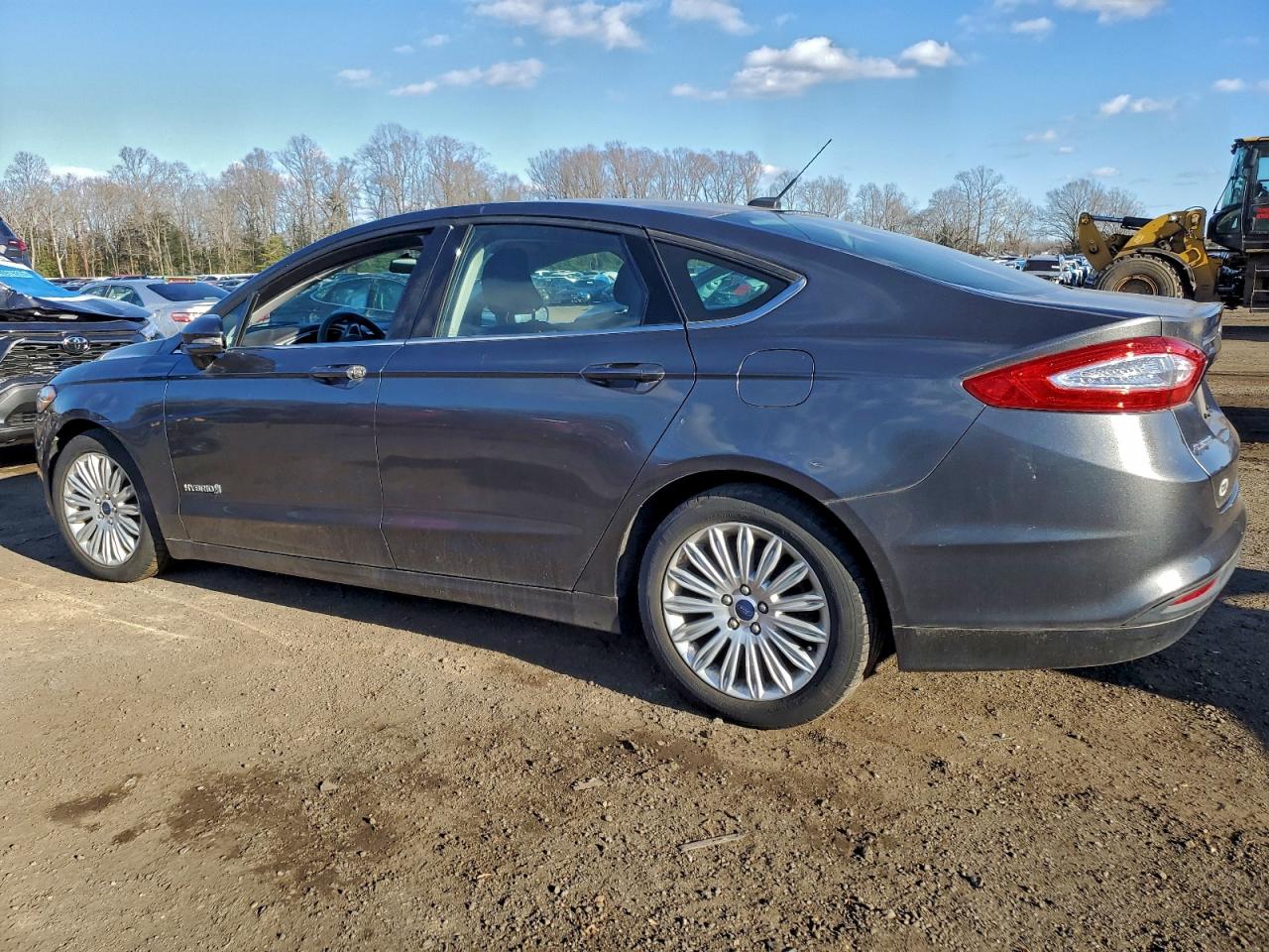 2016 FORD FUSION SE HYBRID photo 2