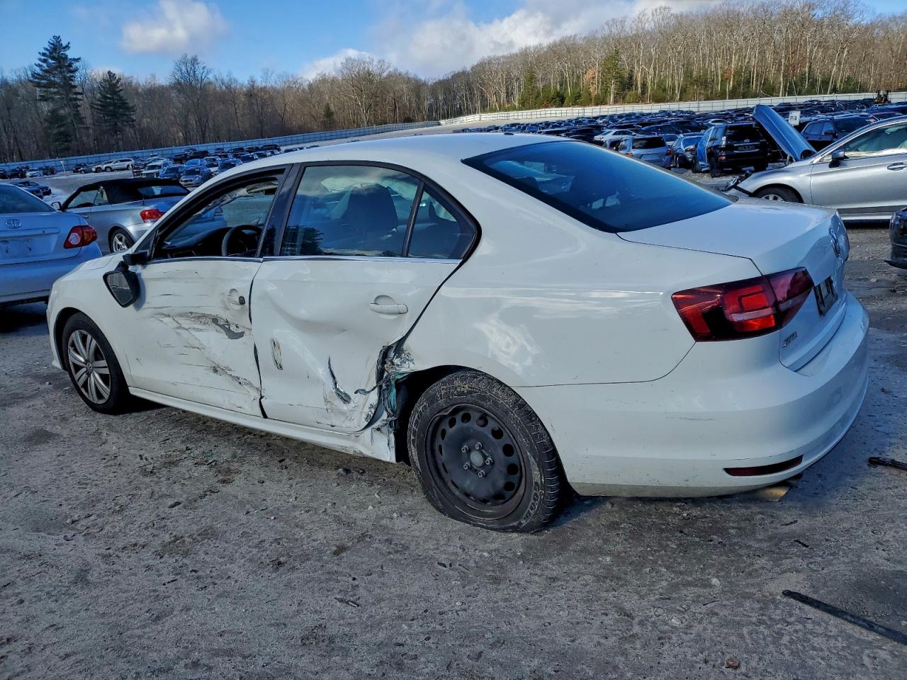 2017 VOLKSWAGEN JETTA S photo 2