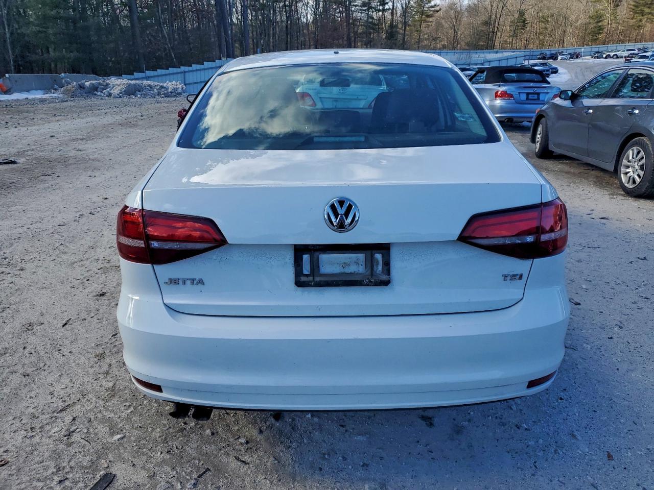 2017 VOLKSWAGEN JETTA S photo 6