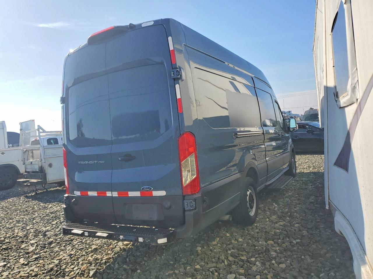 2020 FORD TRANSIT T-250 photo 3