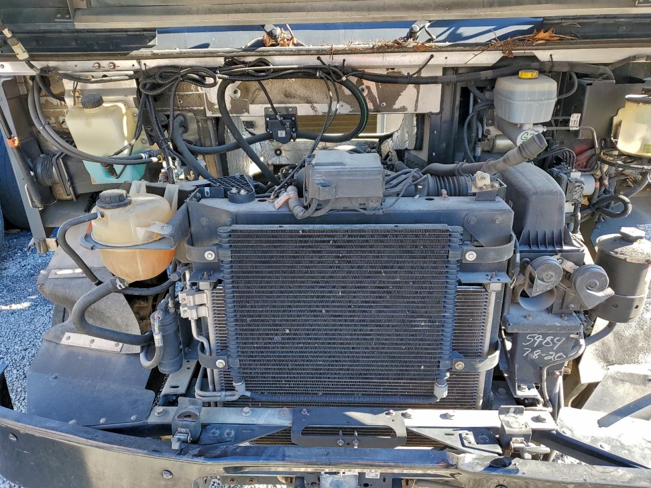 2020 FORD F59 DELIVERY TRUCK photo 11