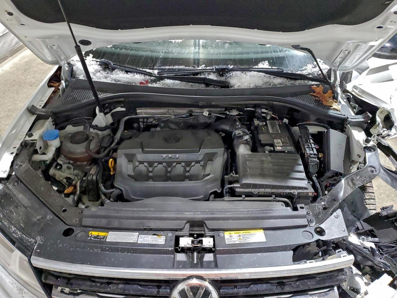 2021 VOLKSWAGEN TIGUAN SE photo 23