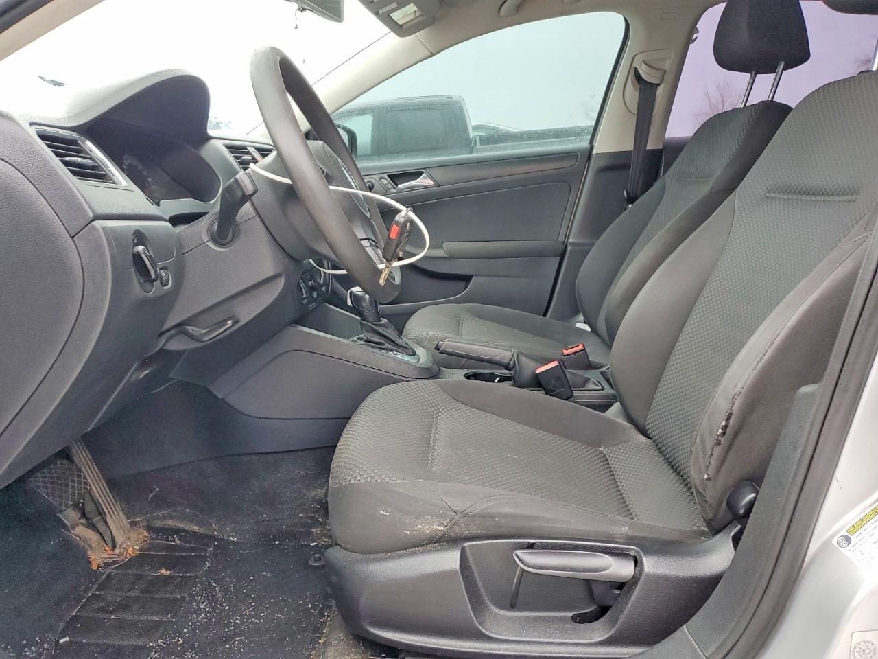 2011 VOLKSWAGEN JETTA BASE photo 7
