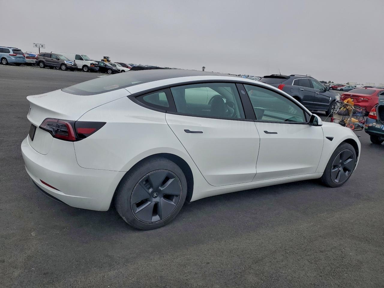 2023 TESLA MODEL 3 photo 3