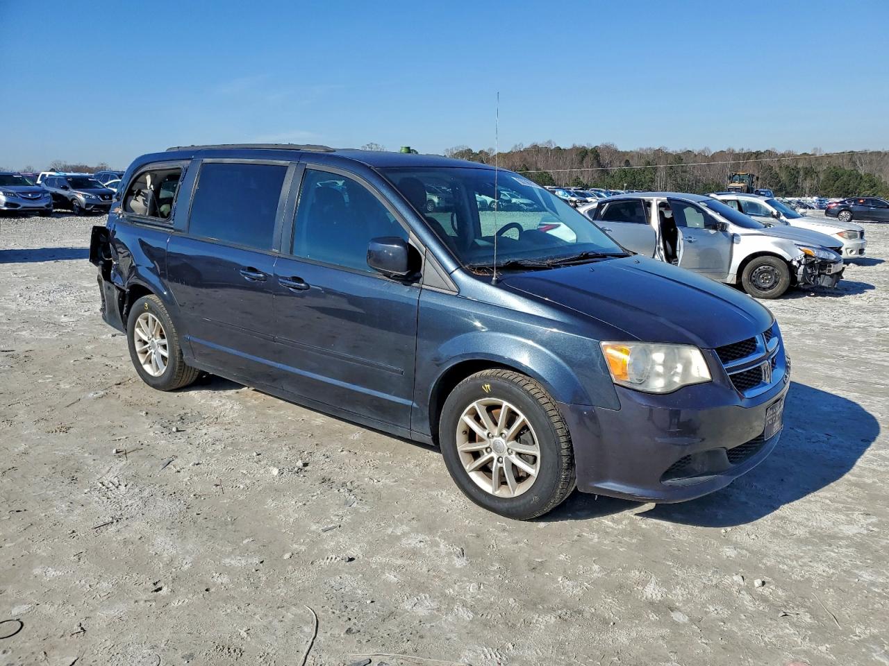 2013 DODGE GRAND CARAVAN SXT photo 4