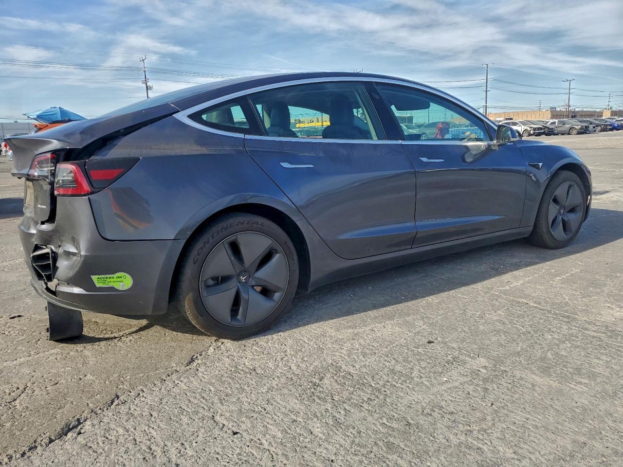 2020 TESLA MODEL 3 photo 3