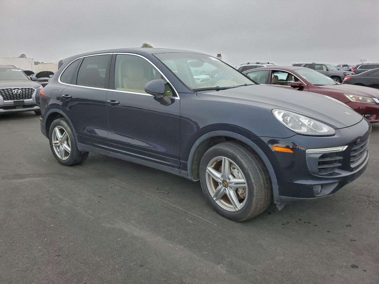 2015 PORSCHE CAYENNE S photo 4