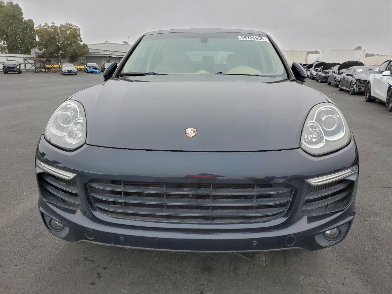 2015 PORSCHE CAYENNE S photo 5