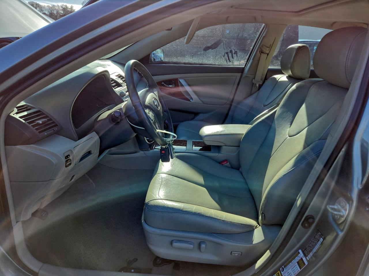 2011 TOYOTA CAMRY BASE photo 7