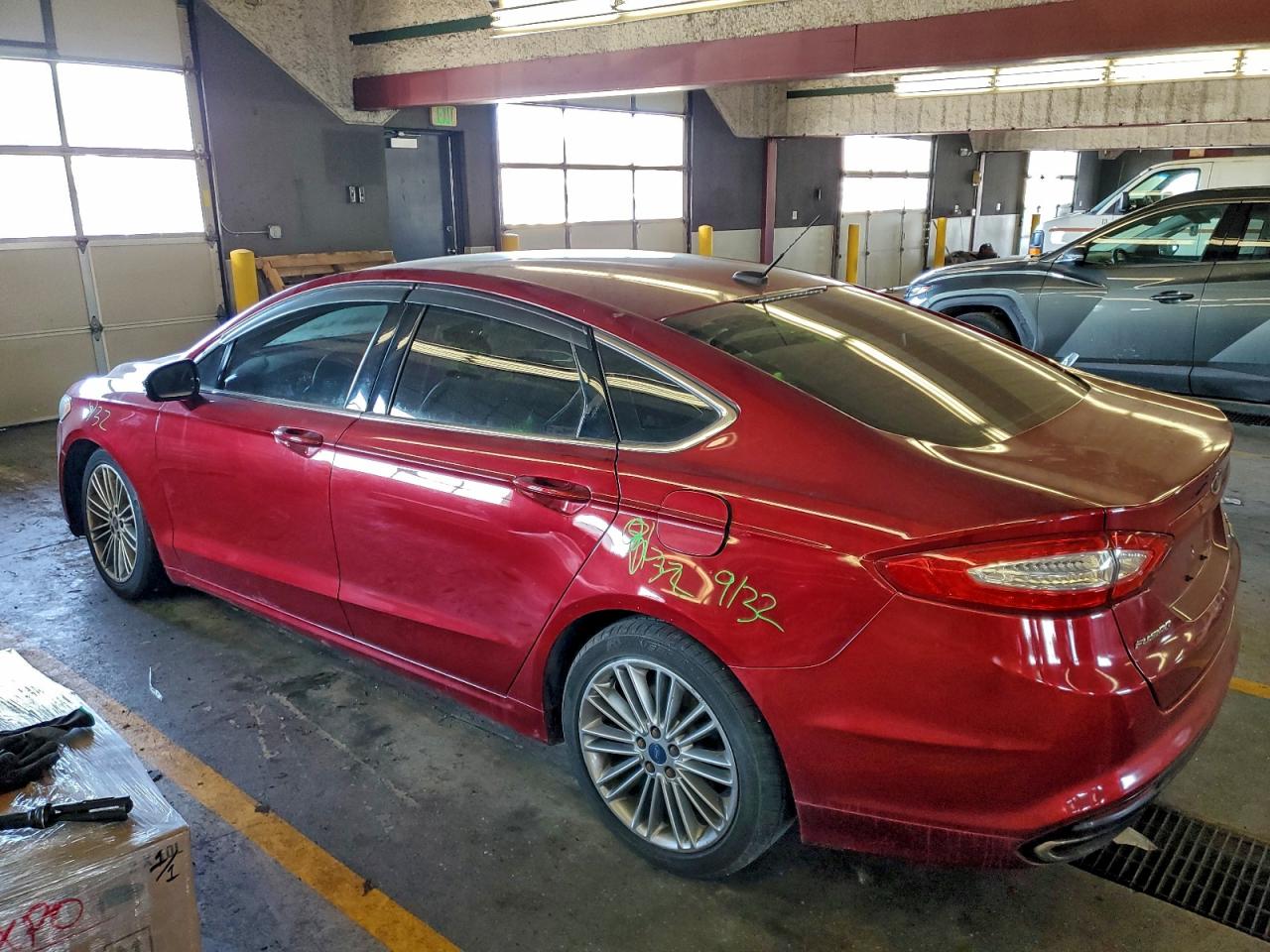 2013 FORD FUSION SE photo 2