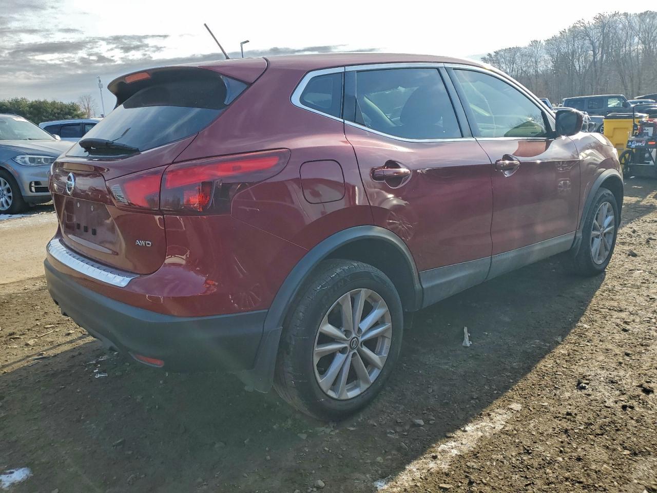 2019 NISSAN ROGUE SPORT S photo 3