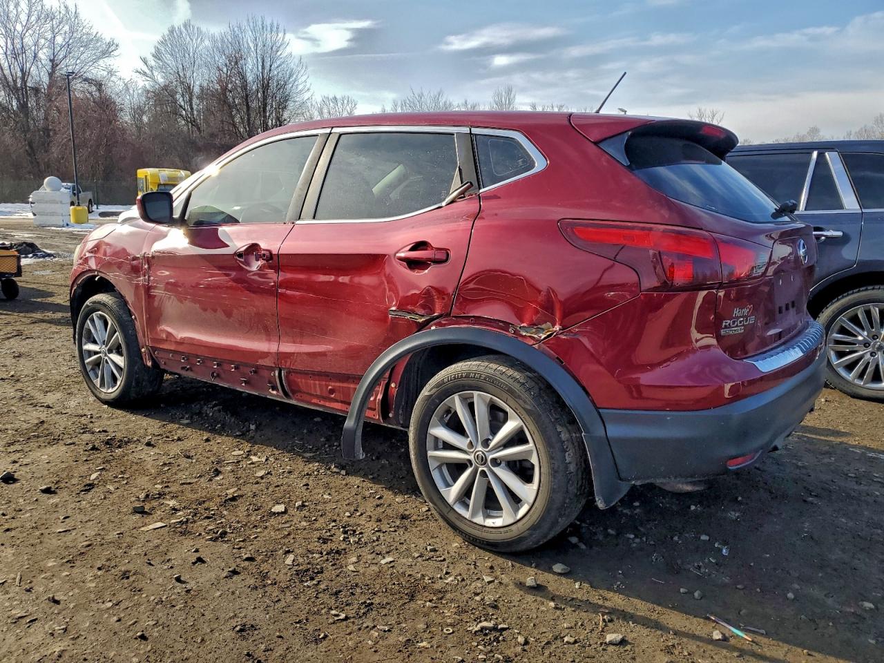 2019 NISSAN ROGUE SPORT S photo 2