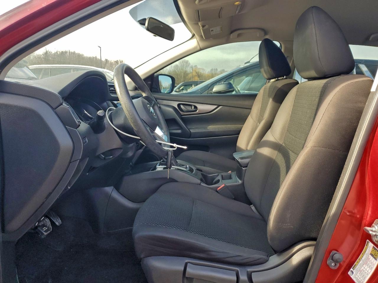 2019 NISSAN ROGUE SPORT S photo 7