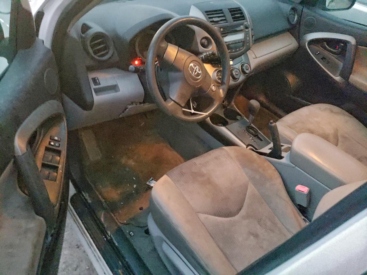2009 TOYOTA RAV4 photo 8