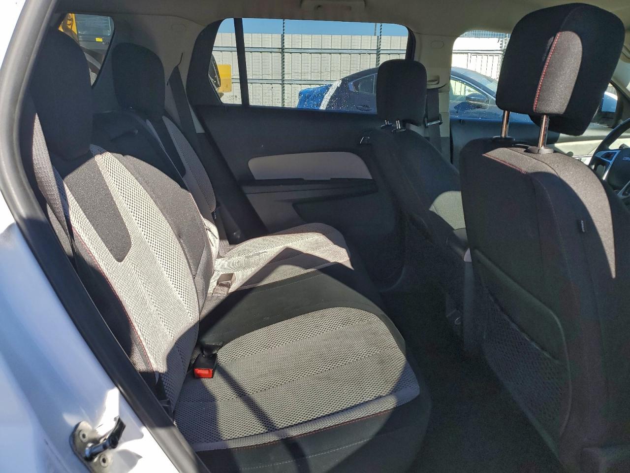 2015 GMC TERRAIN SLE photo 11