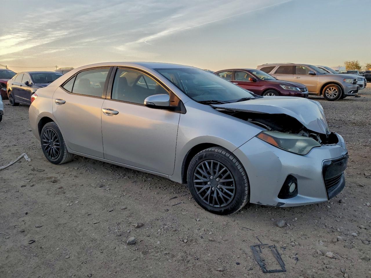 2015 TOYOTA COROLLA L photo 4