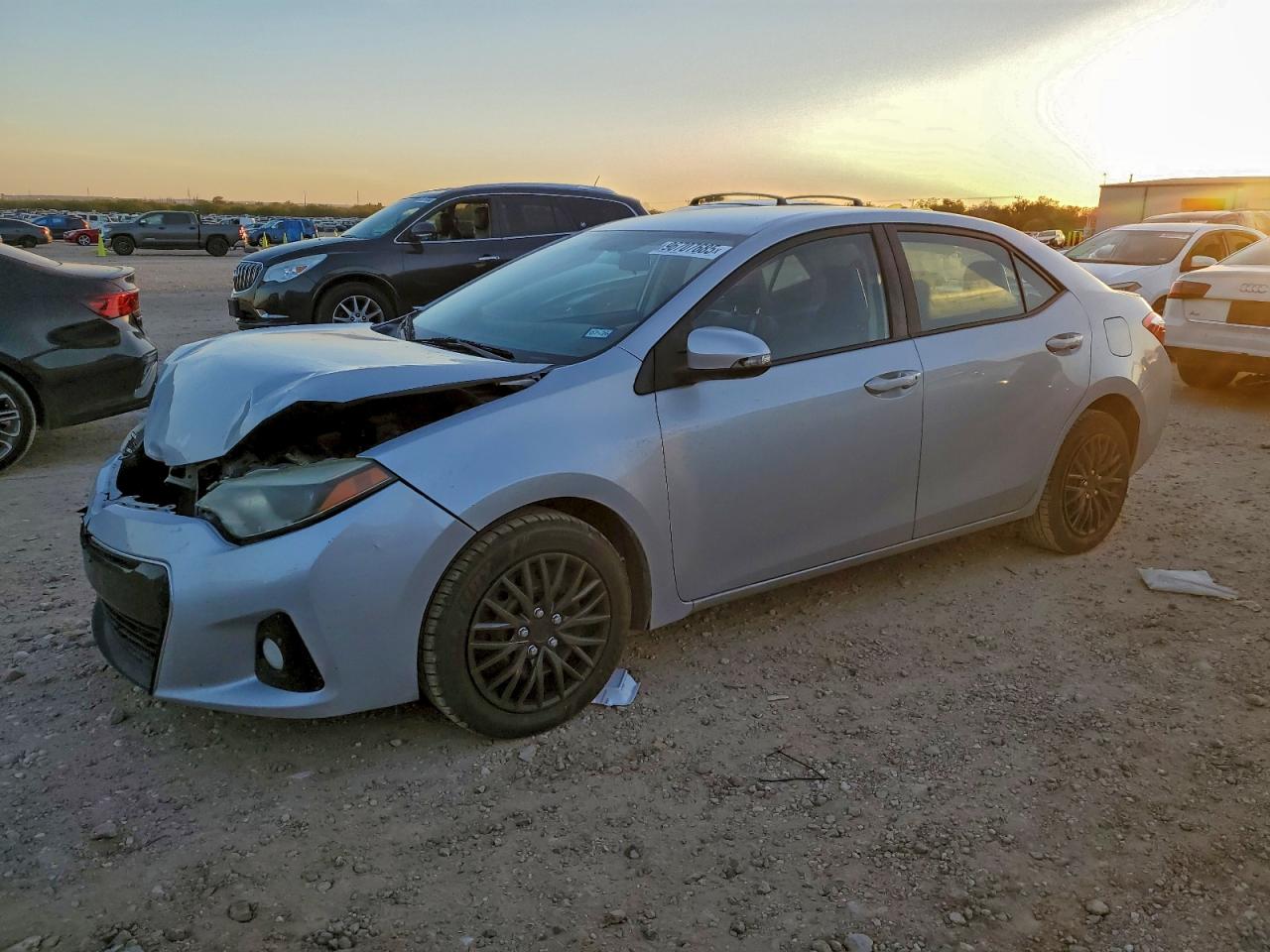 2015 TOYOTA COROLLA